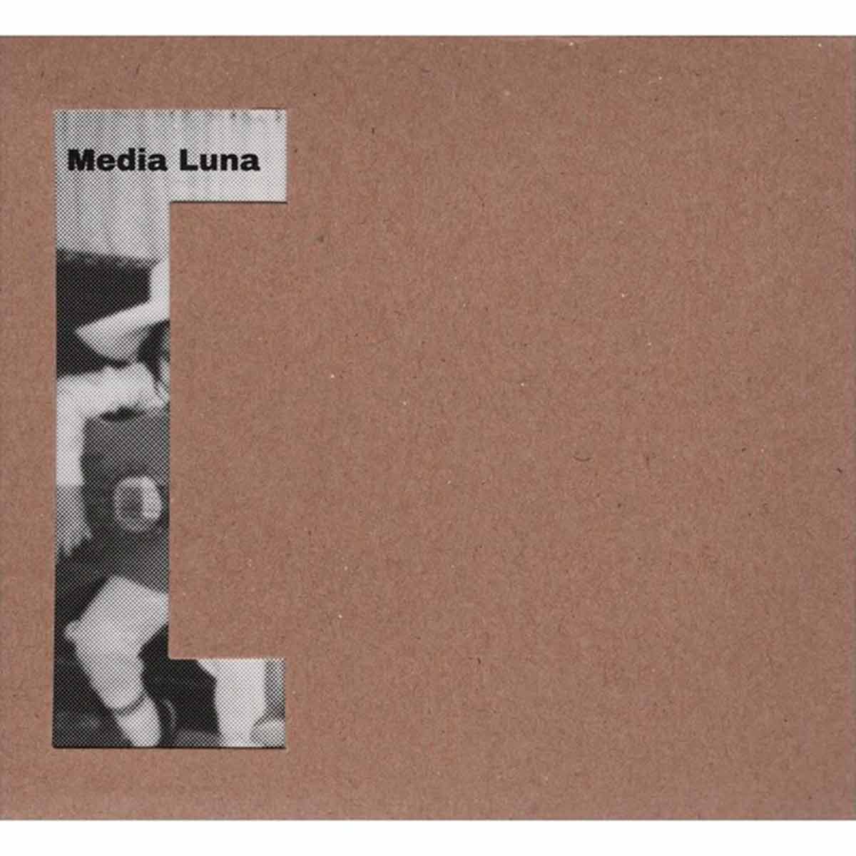 ÁLBUM FAMILIAR. MEDIA LUNA