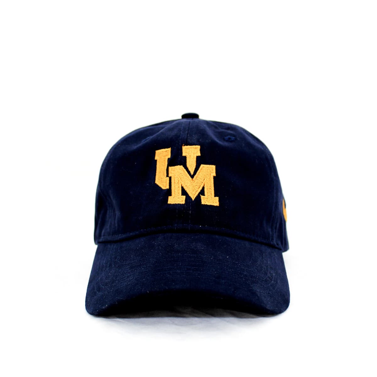 GORRA AZUL ESCUDO UM